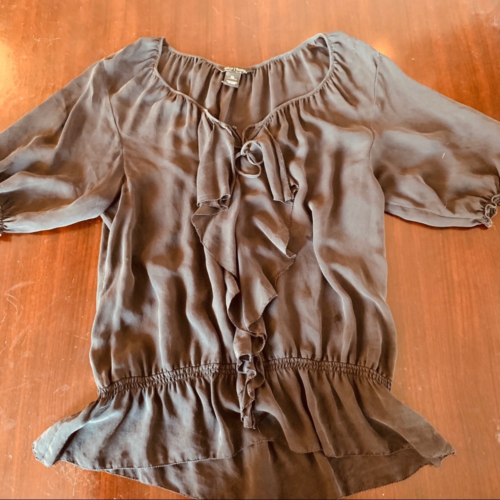 WHBM blouse! - Picture 2 of 4